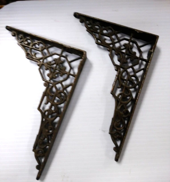 Vintage Used Cast Iron Metal Decorative Ornate Screen Corner Shelf Bracket Part