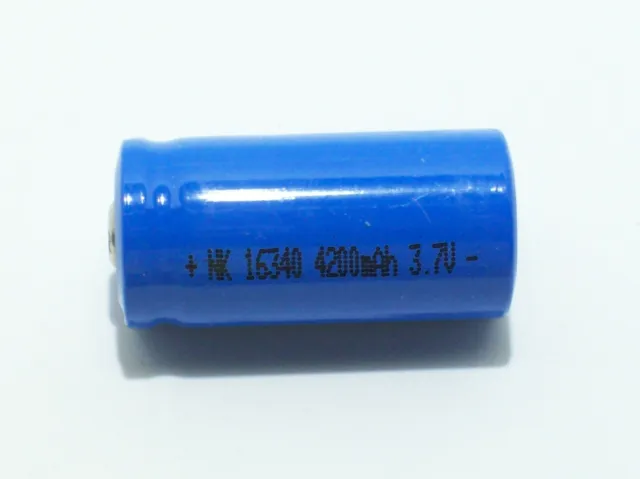 Batteria CR123A - LC16340  3.7V 4200 mAH Litio Ricaricabile SOFTAIR Torcia**