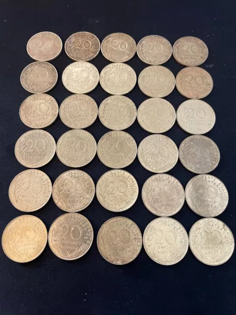 lot de 30 pièces de monnaies 20 Centimes Francs