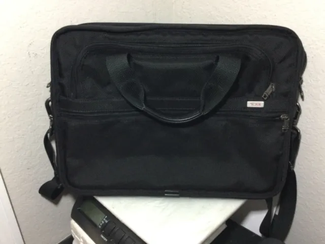TUMI Messenger Laptop Briefcase-3 Compartments-Alpha Black Nylon-EUC