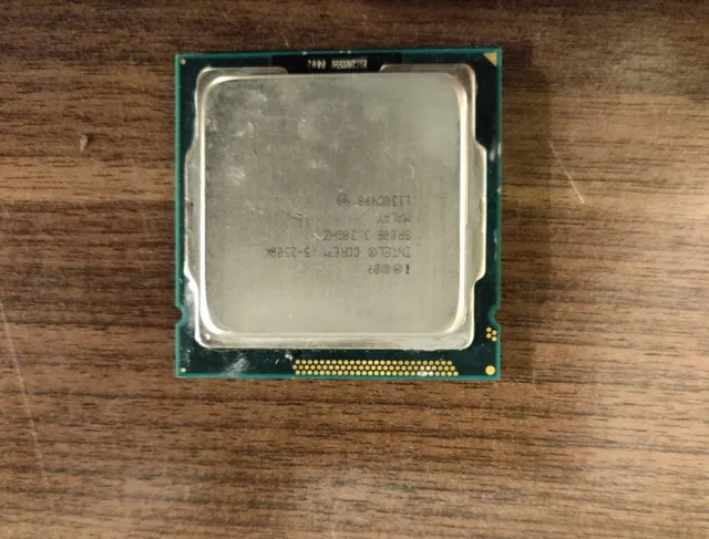 Intel Core i5-2500K 3,3 GHz Quad-Core (BX80623I52500K) processore + radiatore