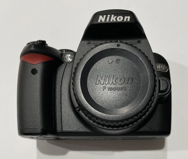 Nikon D40X 10.2 MP Digital SLR Camera Body Only w/Battery+Charger+Strap