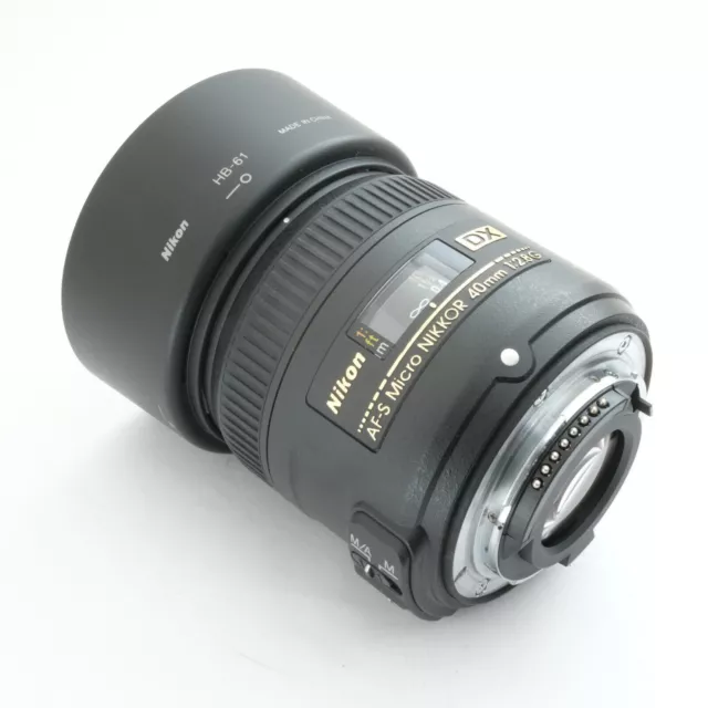 Nikon AF-S DX Micro NIKKOR 40 mm f/2.8G con lente macro HB-61+ "Boxed Mint"... 3