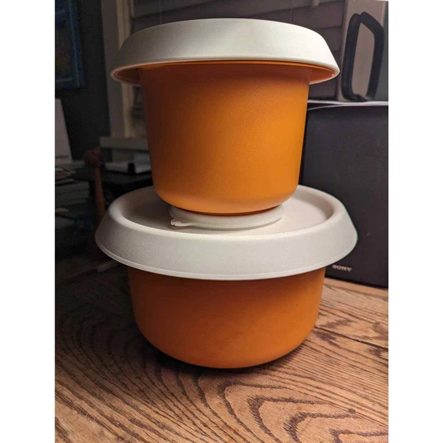 Vintage Tupperware 1366 Orange No Splatter Mixing Pouring Bowls with Lids - 2