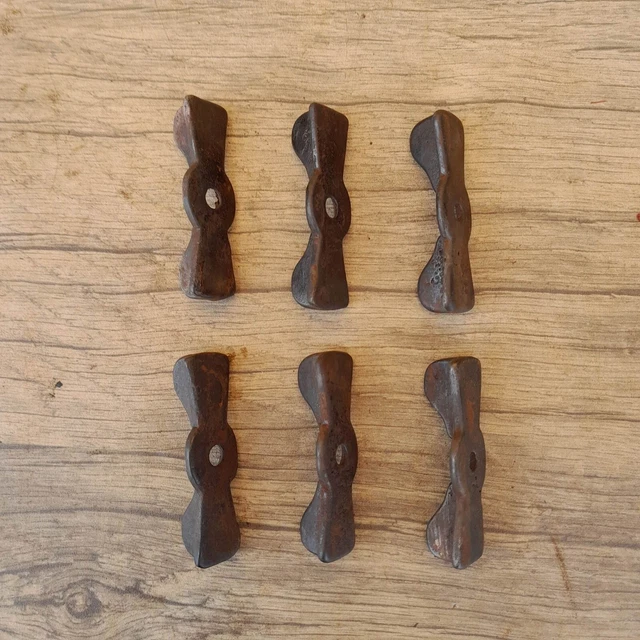 Vintage cast iron cabinet cupboard door catch twist turn latch farm decor 6pcs 2