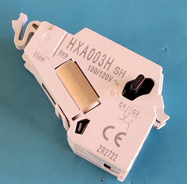 C8 Montage Panneau Bouchon Adaptateur 250V AC 2.5A 2 Broches IEC Entrée
