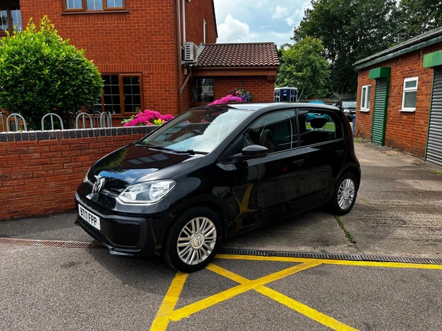 2017 Volkswagen UP 1.0 Move Up 5dr HATCHBACK Petrol Manual