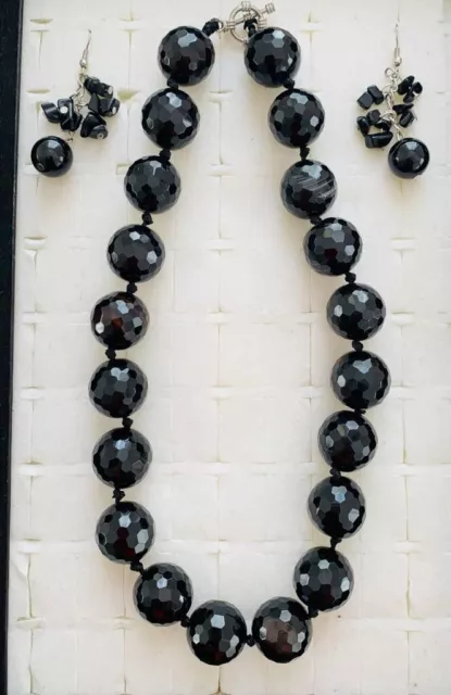 black onyx semi-precious stone necklace(10 mm diameter) and earring set
