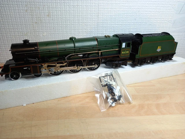 Hornby R080 BR Princess Elizabeth8P 4-6-2 Steam Locomotive 46201 VGC (ML-UK)