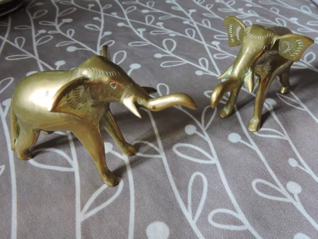 2 éléphants laiton bronze anciens DECO 6cm de haut et 10 de large TBE à nettoyer