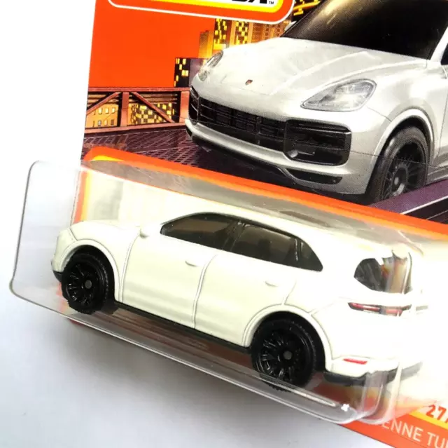 Matchbox Porsche Cayenne Turbo weiß metallic 2024 MBX Metro 27/100 OVP 3