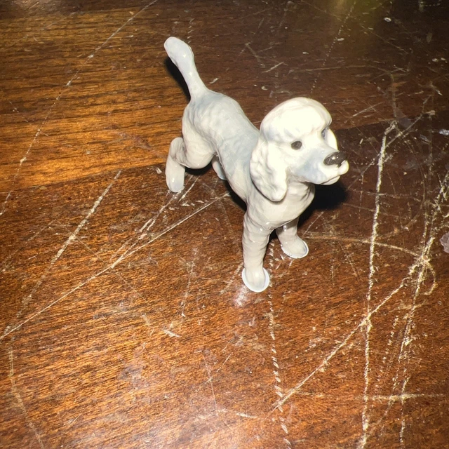 Hagen Renaker Figurine