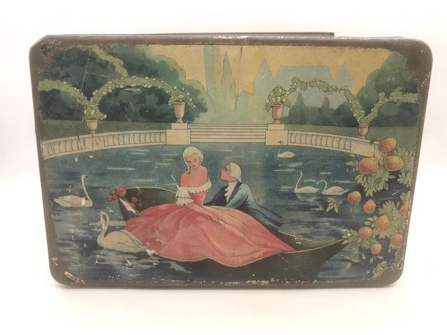 Broche Vintage Française - Scène Galante En Métal - Occasion - Bijou Ancien