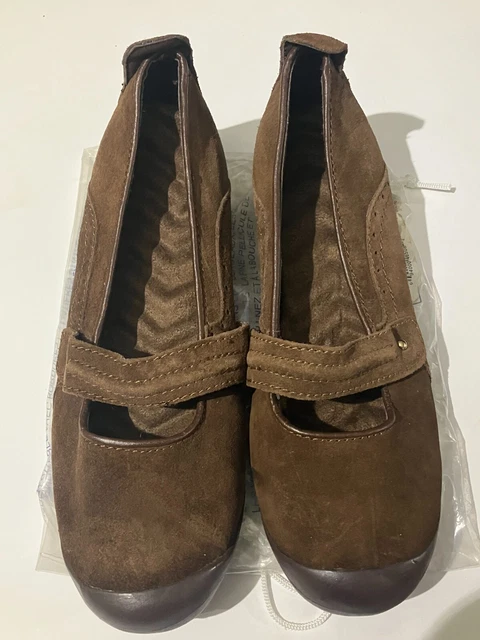 Cushion Walk by Avon women's brown suede leather comfort shoes Sz 9 Slip On