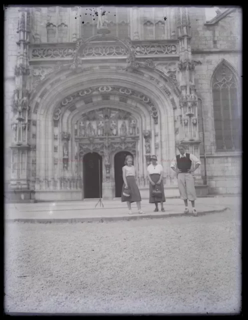FRANCE Family Travel Cathedral c1930 Photo NEGATIVE Glass Plate Vintage Vr
