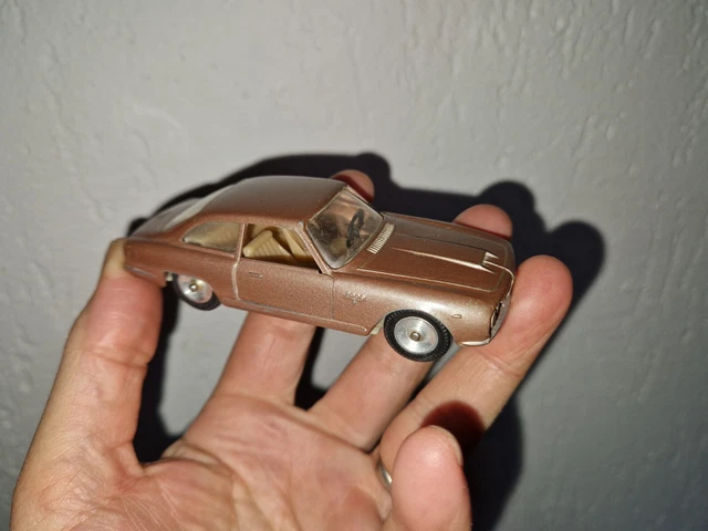 Solido - 1:43 - ref.. #125 Alfa Romeo 2600cc Bertone Coupè - Catawiki