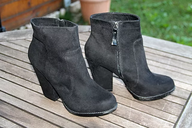 jolies bottines zippées daim noir talon 11 cms ZARA TRAFALUC pointure 40