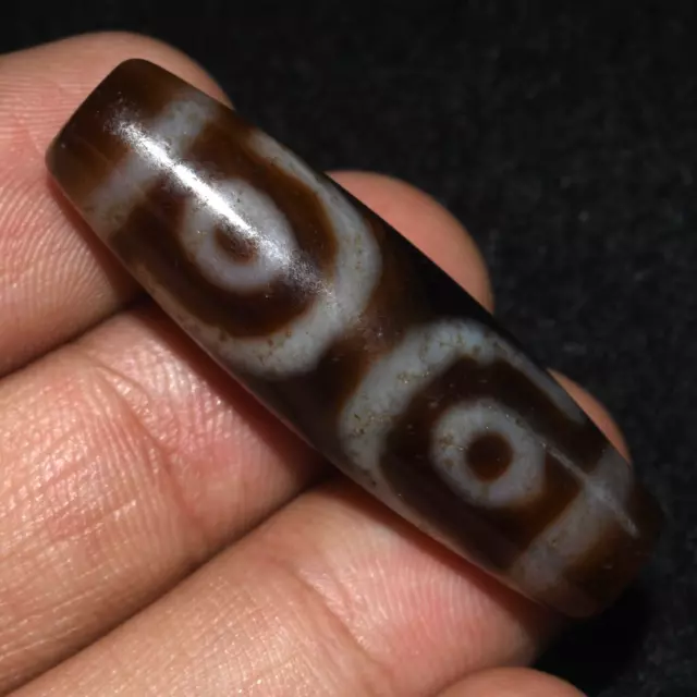 Old Ancient Indo Tibetan Himalayan Dzi Agate Eye Bead Amulet with 3 Eyes