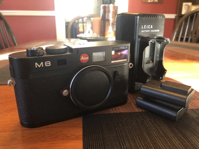 Leica M8 10.3MP Rangefinder Digital Camera Body - Black - Very Nice!