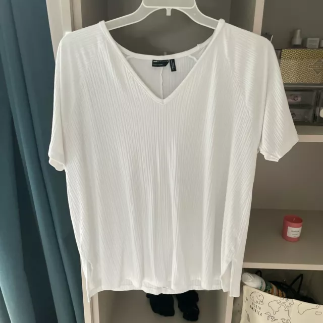 ASOS design maternity white top t shirt size 10 barely worn