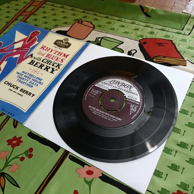 Rhythm and blues 45 Chuck Berry Johnny B. Goode / Around & Around [ '57 Chess 1691 ] 10 - Berry, Chuck - Rhythm \u0026 Blues RendezVous - NL - 1964-\u2026 | Flickr