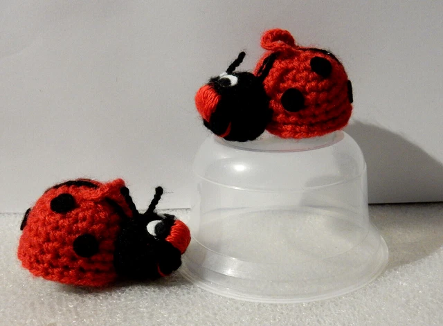 NEU Häkel 2 Stück Marienkäfer Schlüsselanhänger Amigurumi gehäkelt Handarbeit