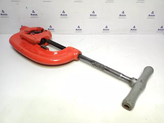 RIDGID No.44-S Heavy-Duty 4-Wheel Pipe Cutter from 2 1/2" to 4" 3