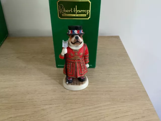 Robert Harrop CC66 BULLDOG BEEFEATER 2ND ED BLACK & GOLD