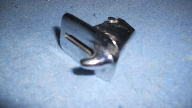 Rock-ola wallbox 1530 1536 Coin Return Casting - nice chrome
