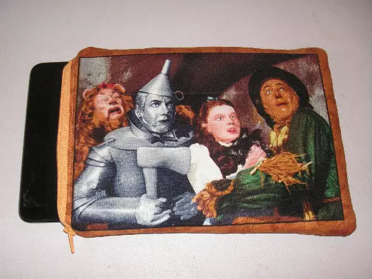 Wizard of Oz Dorothy zipper fabric mini ipad Kindle case sleeve cover pouch bag