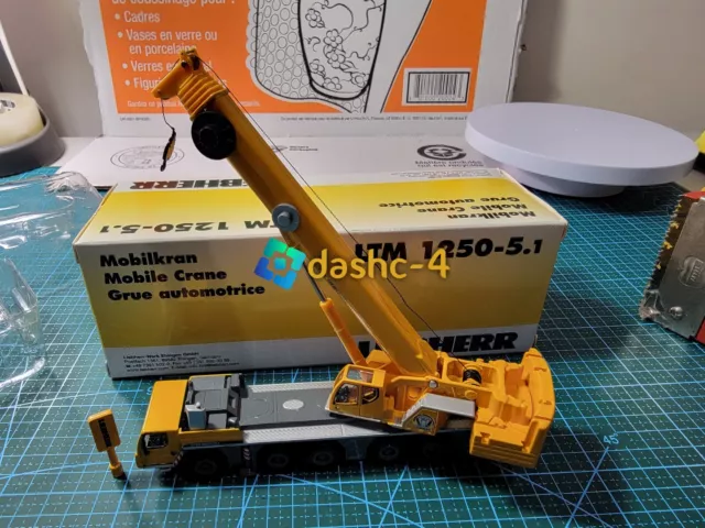 TONKIN REPLICAS 1/87 Scale Liebherr LTM 1250-5.1 Mobilkran