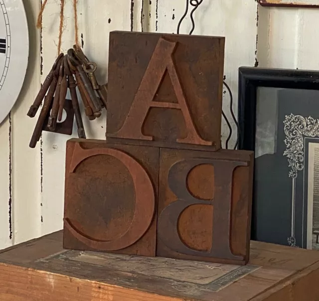"ABC" caractères d'imprimerie en bois lettres anciennes typographie imprimeur