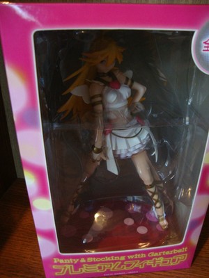 Panty and Stocking with Garterbelt Premium Figure