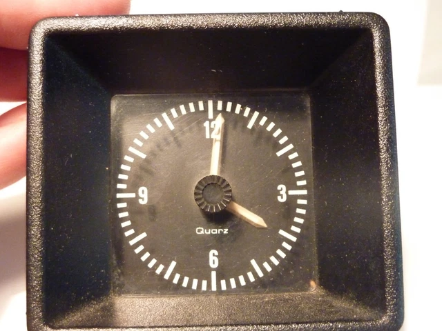 Horloge Numérique Auto Adhésive Cabilock - Mini Montre Pour Tableau De Bord Voiture Et Bureau - 12