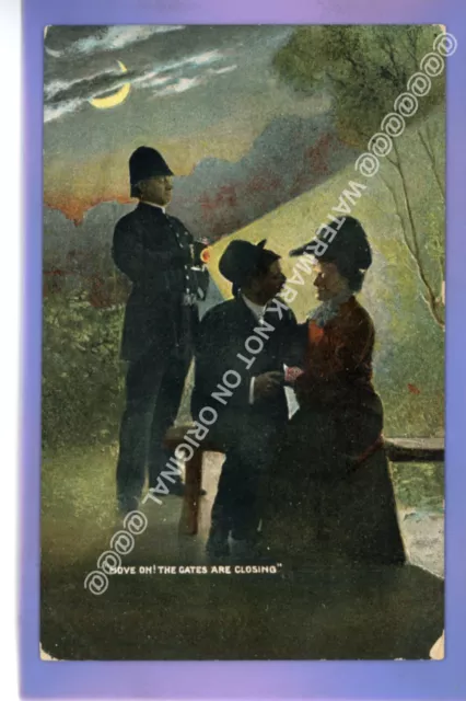 Early 1907 Policeman Telling Lovers That Gates Are Closing Comic Humour Postcard