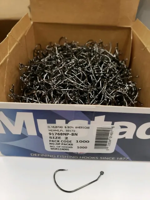 1000 MUSTAD TREBLE Hooks 35657 Size 2 Made In Norway - Box Of 1000