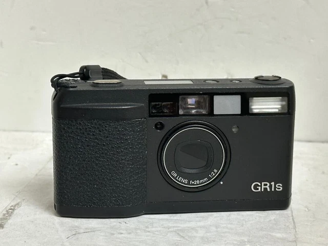 Ricoh GR1S Black 35mm Point and Shoot (LCD Screen Not Fully Display) AS IS
