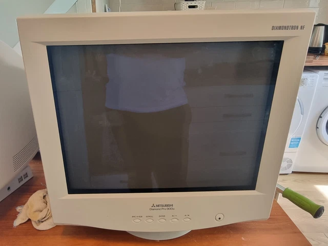 MITSUBISHI DIAMOND PRO 900u Crt Monitor £50.00 - PicClick UK