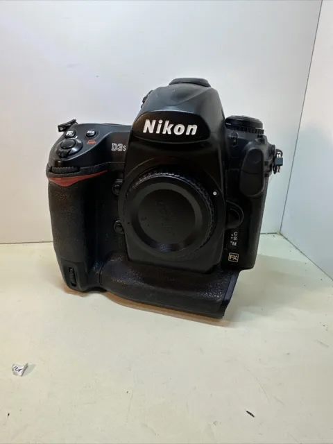 Nikon D3S 12.1 MP Digital SLR Camera Black , Does Not Power On
