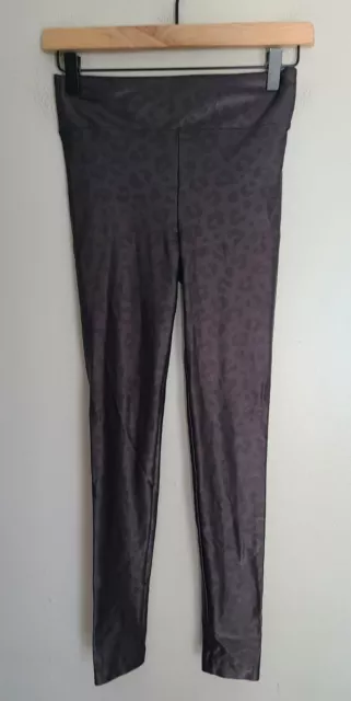 S5 Koral Women's Cropped Leggings Size XS Animal Print Gray/ Black