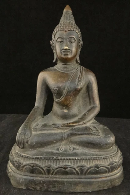 19th c. Antique Thai Bronze Seated Buddha w/ Hand Touching Earth Mudra. 6 ½” t.