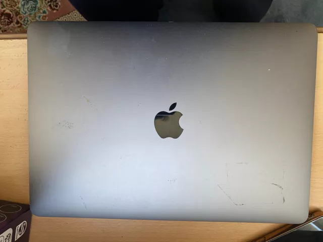 MacBook Pro i5 2.0 GHz 13.3’’ (Late 2016) 256GB SSD