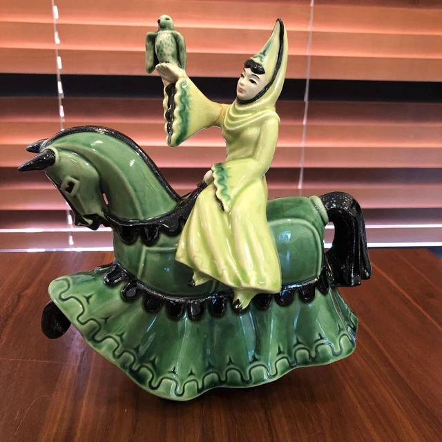 1950 Vintage CERAMIC ARTS STUDIO Lady Rowena on Charger Figurine 1950 Vintage CERAMIC ARTS STUDIO Lady Rowena on Charger Figurine