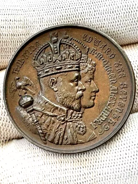 1902 Edward VII & Queen Alexander Coronation Bronze Medal Portsmouth England