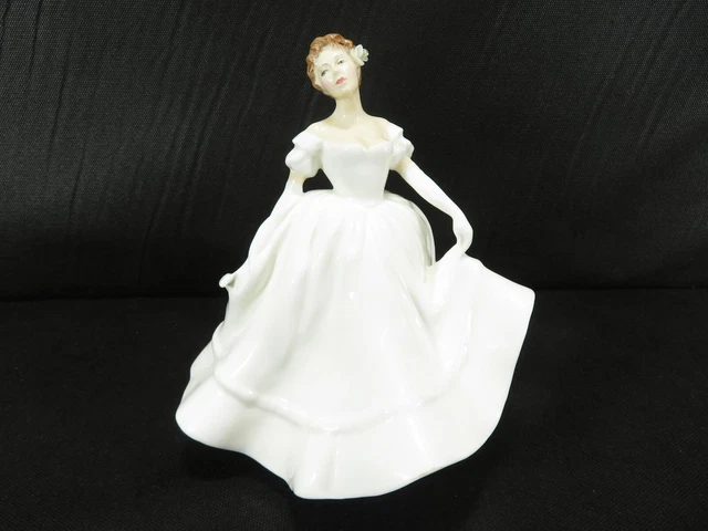 Royal Doulton - Bone China Figur - Nancy - HN2955