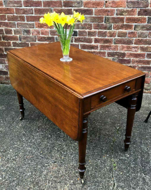 Antique Early 19th Century Georgian Mahogany Drop Leaf Table, Pembroke Table.