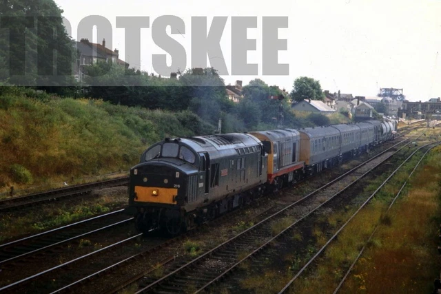 35MM SLIDE BR British Rail Diesel Loco Class 37 37216 1993 Lowestoft 35mm-slide-br-british-rail-diesel-loco-class-37-37216-1993-lowestoft
