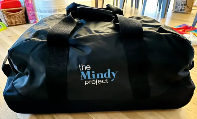 THE MINDY PROJECT LL Bean Rolling Duffle Luggage Exclusive Swag Rare Hulu NEW