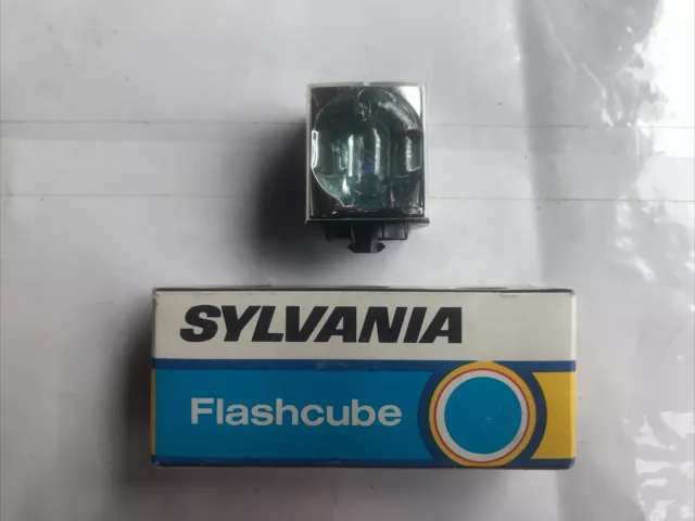 SYLVANIA FLASHCUBE Flash Appareil Photos