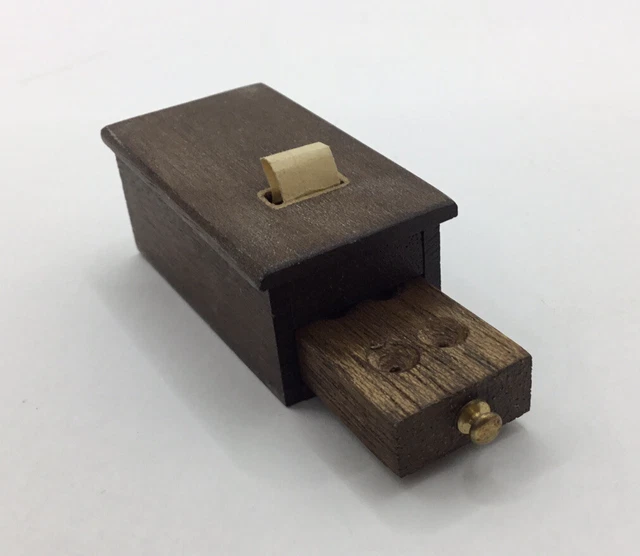 Dolls House Old Fashioned Shop Cash Box